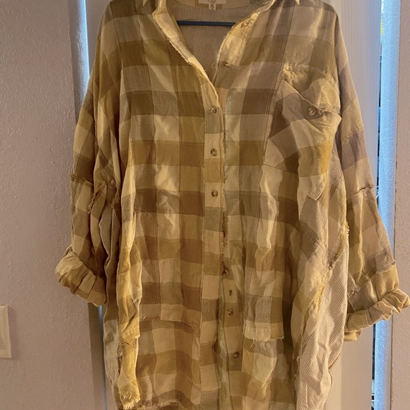 Size Medium Easel button down dress - Picture 3 of 3